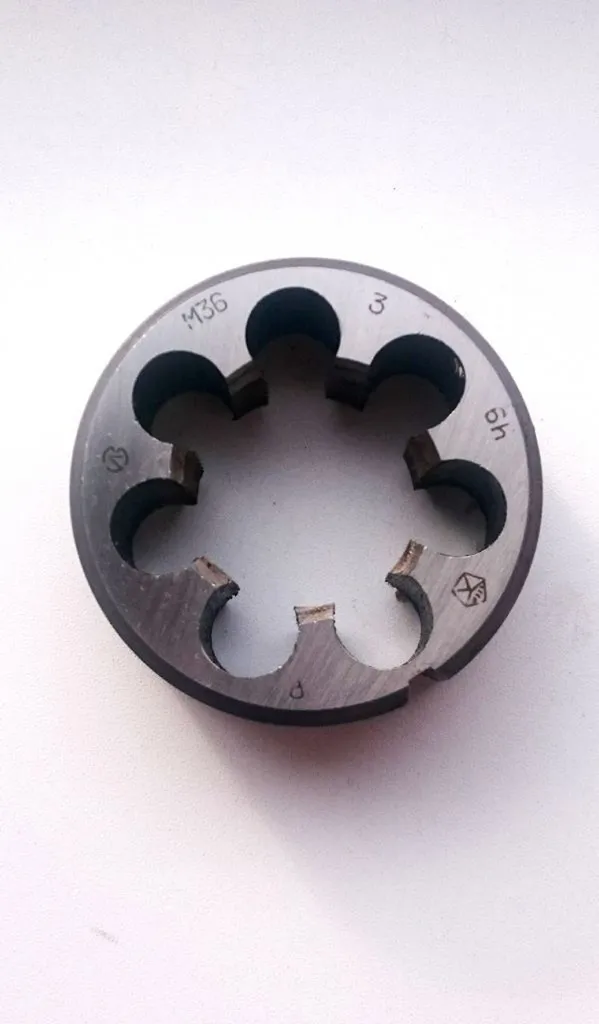 Filière à filetage fin M36 No. 203640 pour filetage de tubes précis