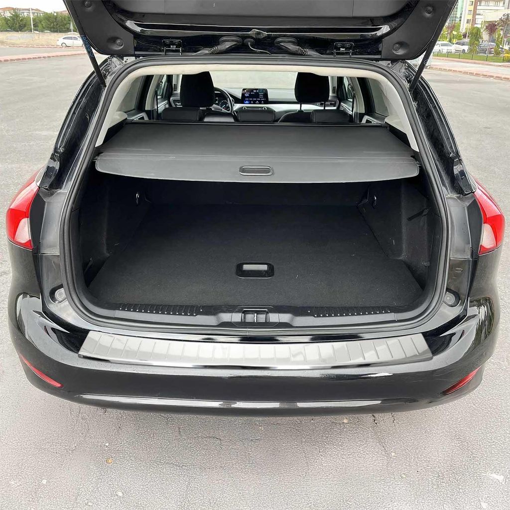 Ladekantenschutz Stoßstange für Ford Focus Turnier 2018-2025 Edelstahl Chrom