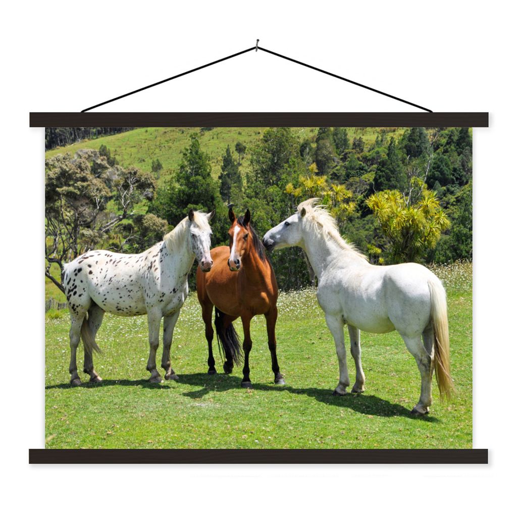 MuchoWow Textilposter Pferde - Baum - Schatten 60x45 cm mit schwarzem Rahmen - Poster Schlafzimmer