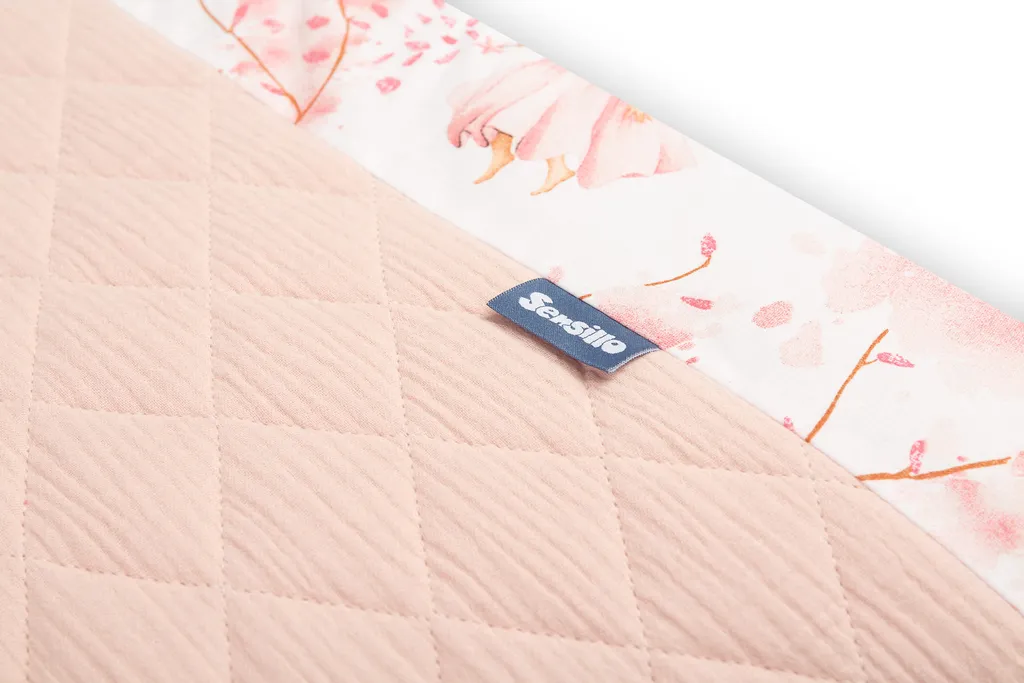 Protection de lit bébé 60x120 en mousseline de coton motif fées rose