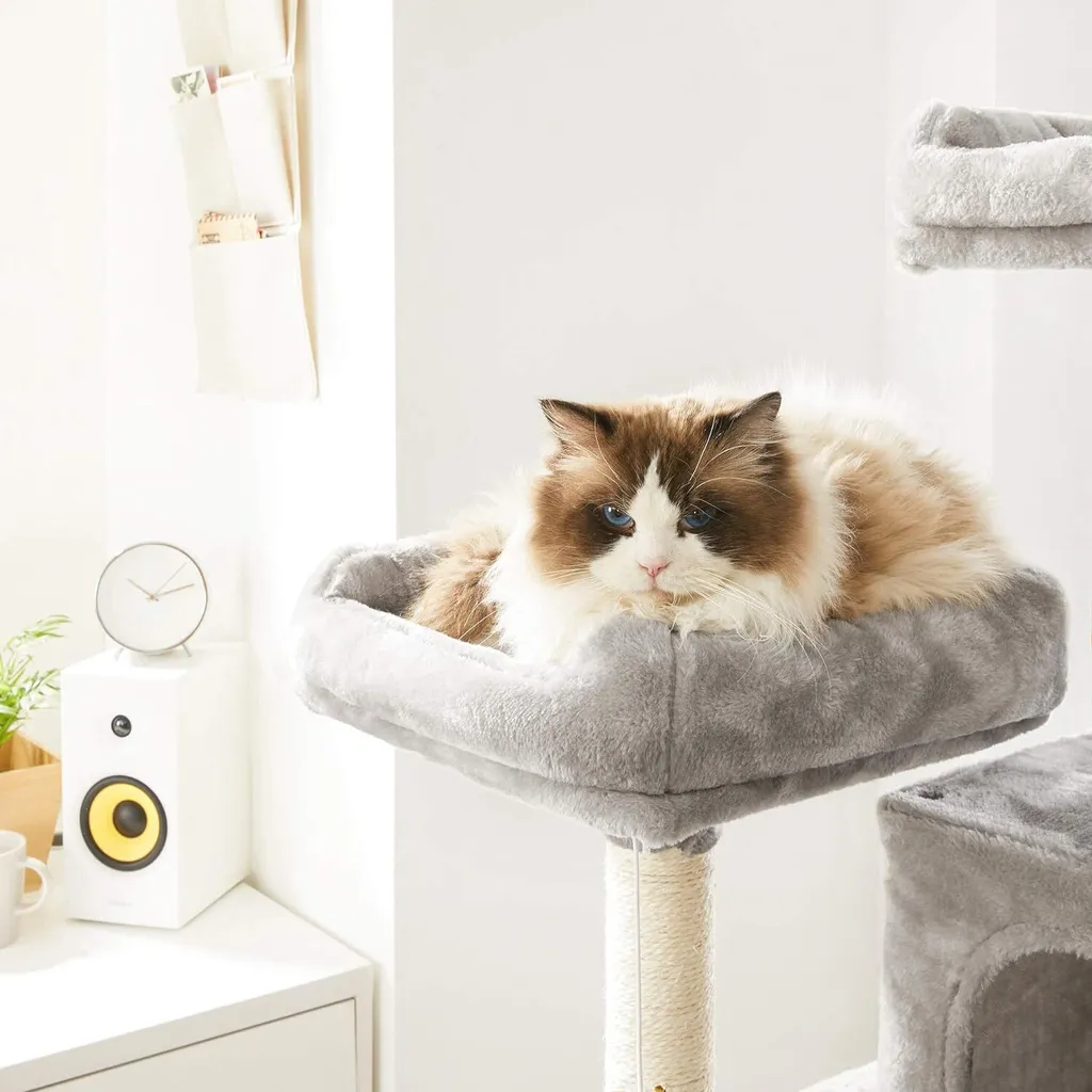 Arbre à Chat avec Pompons et Griffoirs en Sisal 150 cm Gris Clair