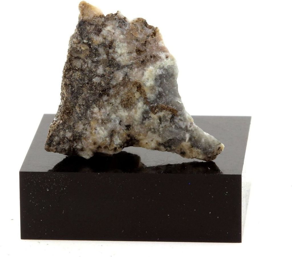 Acmite 13,8 Karat