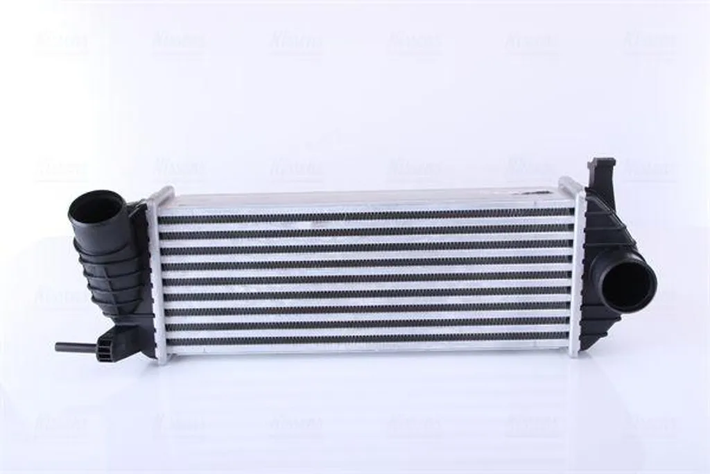 Intercooler NISSENS 96572 - Refroidisseur Turbo OE 8200382109 Kangoo