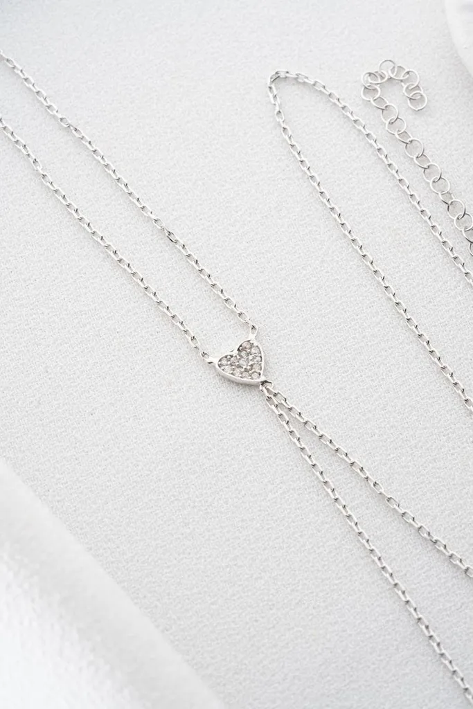 Bracelet Şahmeran argent cœur serti de pierres zircone haute brillance