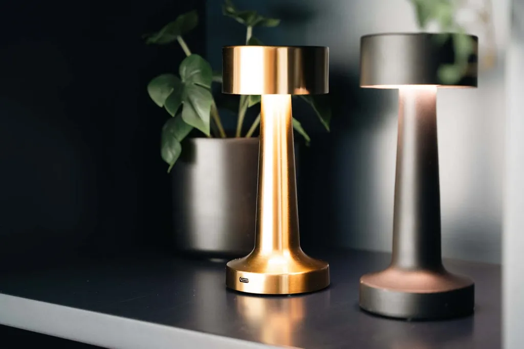 Lampada Sara Touch Nero Ricaricabile | La Lampada Virale per Esterni - 4