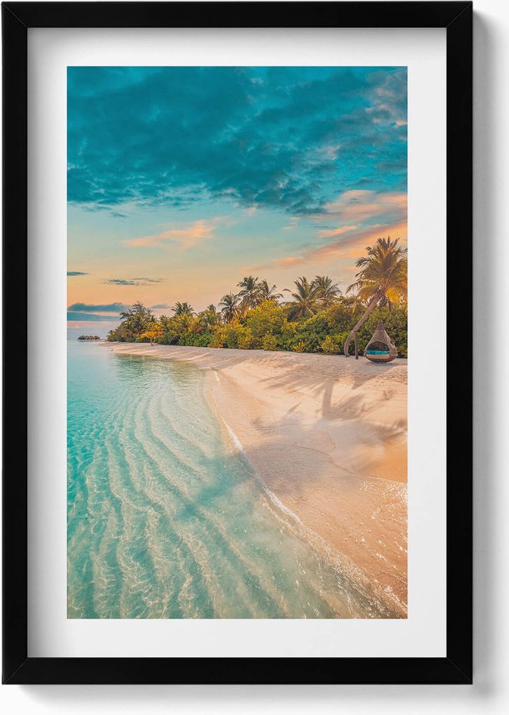 Sommerlicher Blick auf Palmenstrand und Meer– Wandbild mit Rahmen – Gerahmtes Bild – Wanddekoration – 40x60 cm – Schwarz