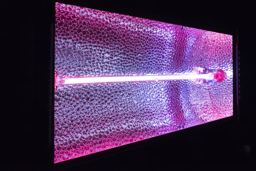 Évitez le Noir entre les Flashs : Stroboscope 1500W avec Effet Blaze RGB