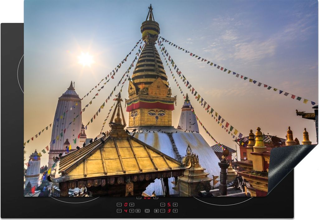 KitchenYeah Herdabdeckplatte Foto des Swayambhunath-Tempels in Nepal mit farbigem Himmel , 77x51cm, Küche Deko, Glaskeramikfeld Herdabdeckung, A...