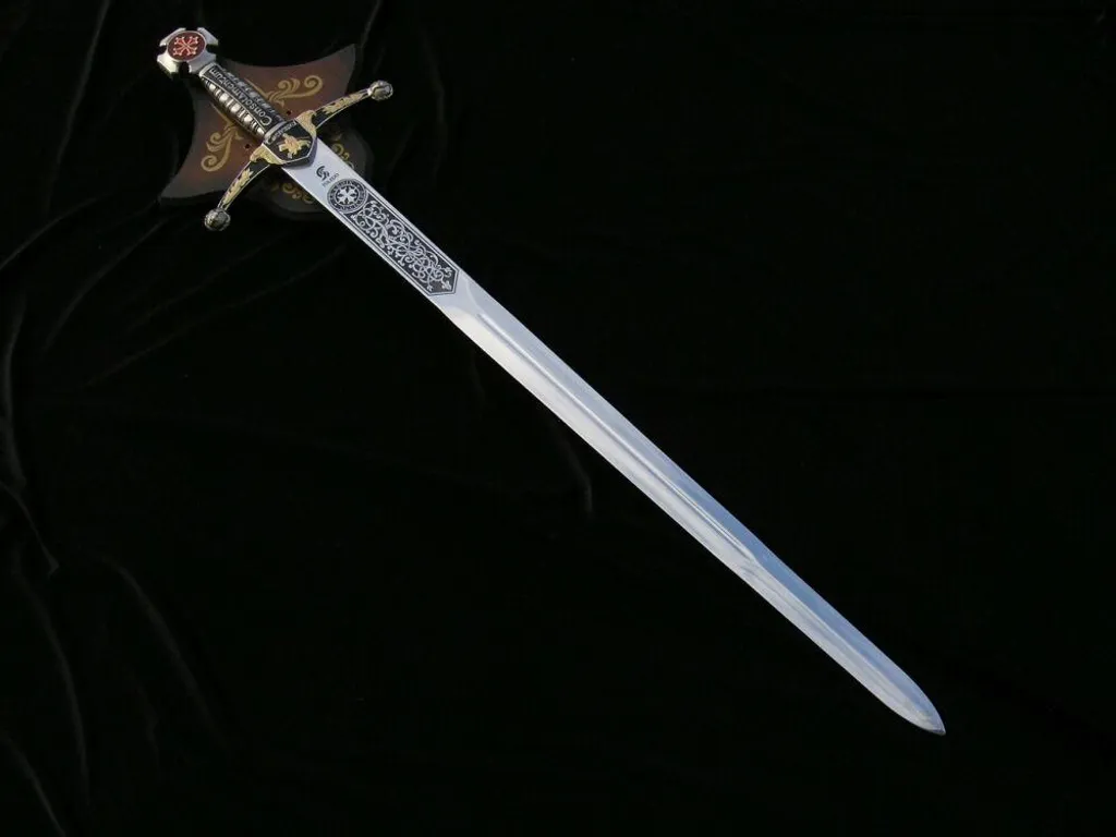 Épée des Cathares : sublimez un mur vide avec cet objet de collection - 2