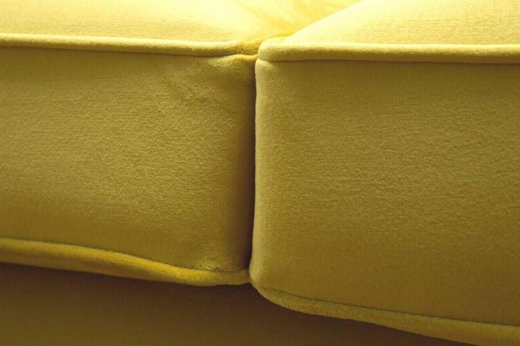 Textil 3 Sitzer Gelb Stoff Design Couch Polster 230cm Sofa Chesterfield