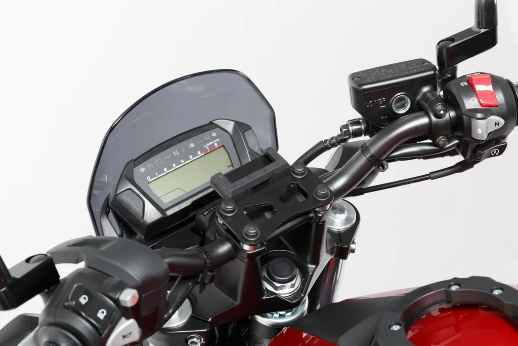 Support de GPS pour guidon antivibratoire SW-Motech en alu brossé