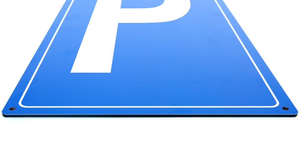 Hochformat Parkplatz Hinweisschild blau – 4 mm Alu Verbundplatte (45 x 30 cm Bohrloch 4 x)