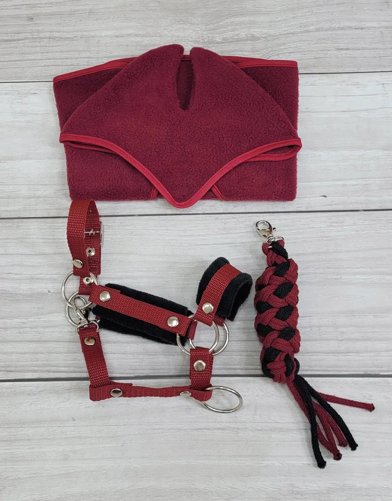 Cavezza Hobby Horse A3 Bordeaux con Pelliccia Nera | Accessori Premium