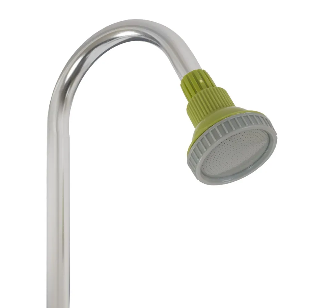 Douche de jardin stable contre la chaleur solution fraîcheur mobile