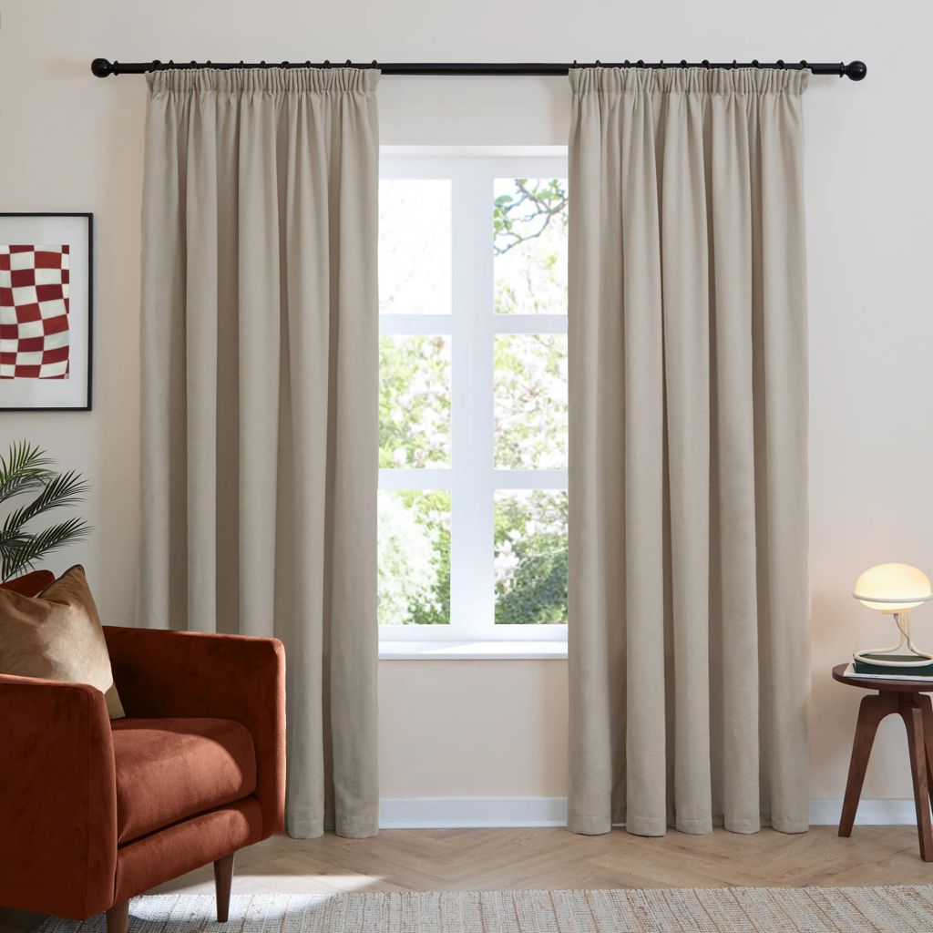 Furn - "Chenille" Falten-Vorhänge, Gepolstert RV3603 (137 cm x 168 cm) (Natürlich)