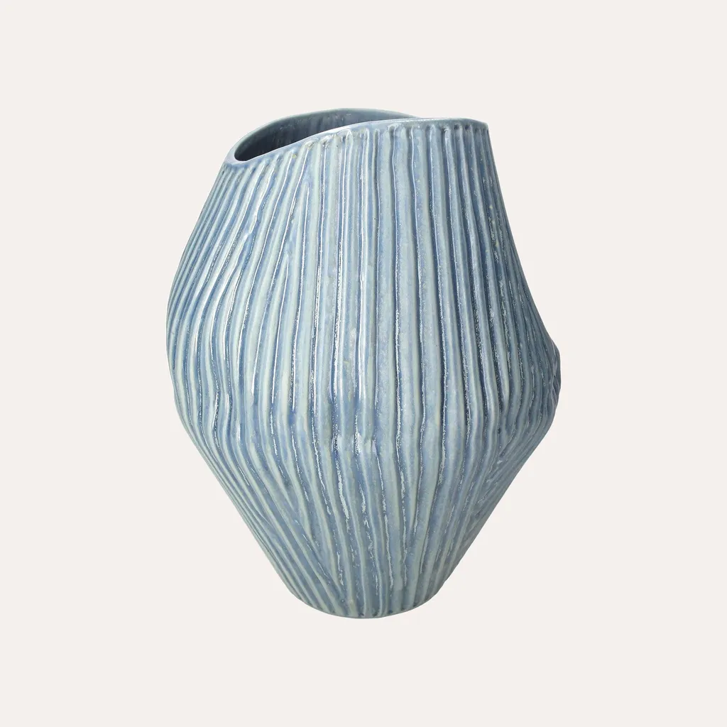 Vase bleu en céramique stable et étanche pour une décoration sans risque