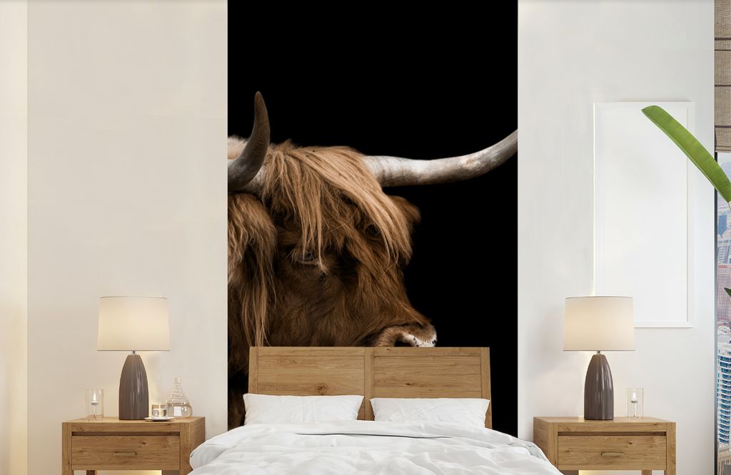 MuchoWow Fototapete für Wohnzimmer oder Schlafzimmer Wandtapete Vinyl Motivtapete Schottischer Highlander - Kuh - Schwarz - 120x240 cm - Hinterg...