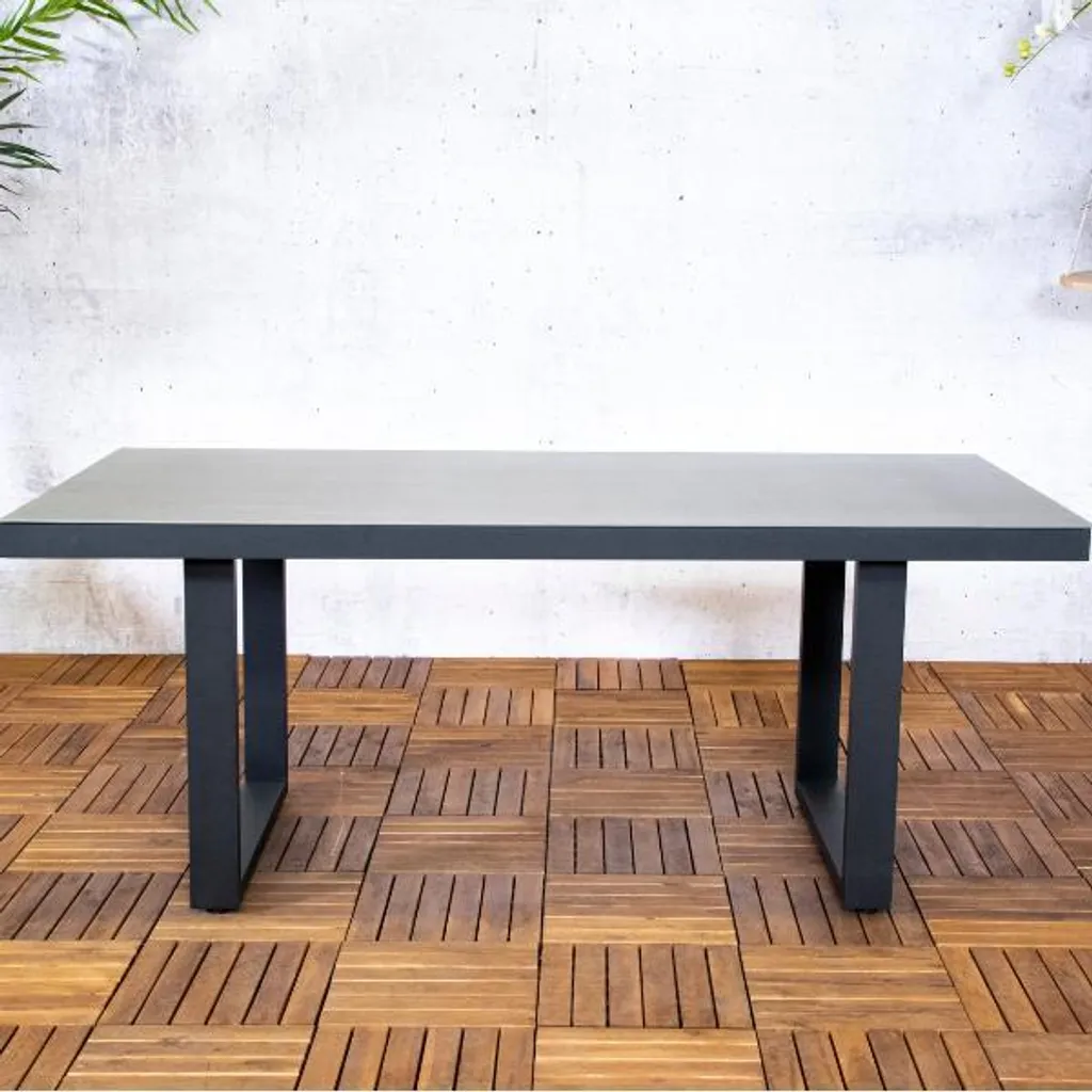 Grande Table de Terrasse Amira en Céramique et Aluminium Anthracite