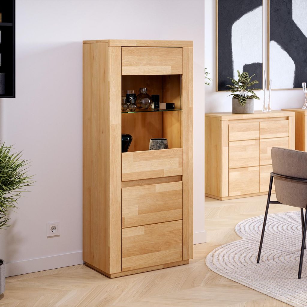 Vitrinenschränke Bergen aus Kernbuche teilmassiv geölt, grifflose Optik