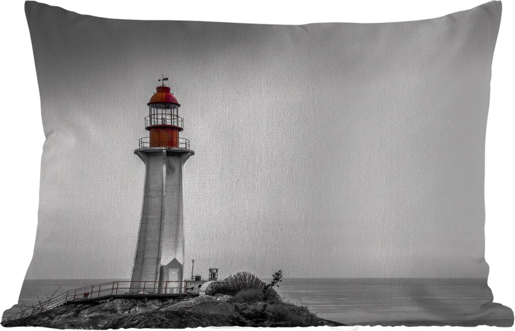 MuchoWow Outdoor Kissen - Schwarz-Weiß-Foto eines Leuchtturms im Westen von Vancouver - 50x30 cm - Wetterfest - Lounge Kissen - Sofa kissen - Wo...