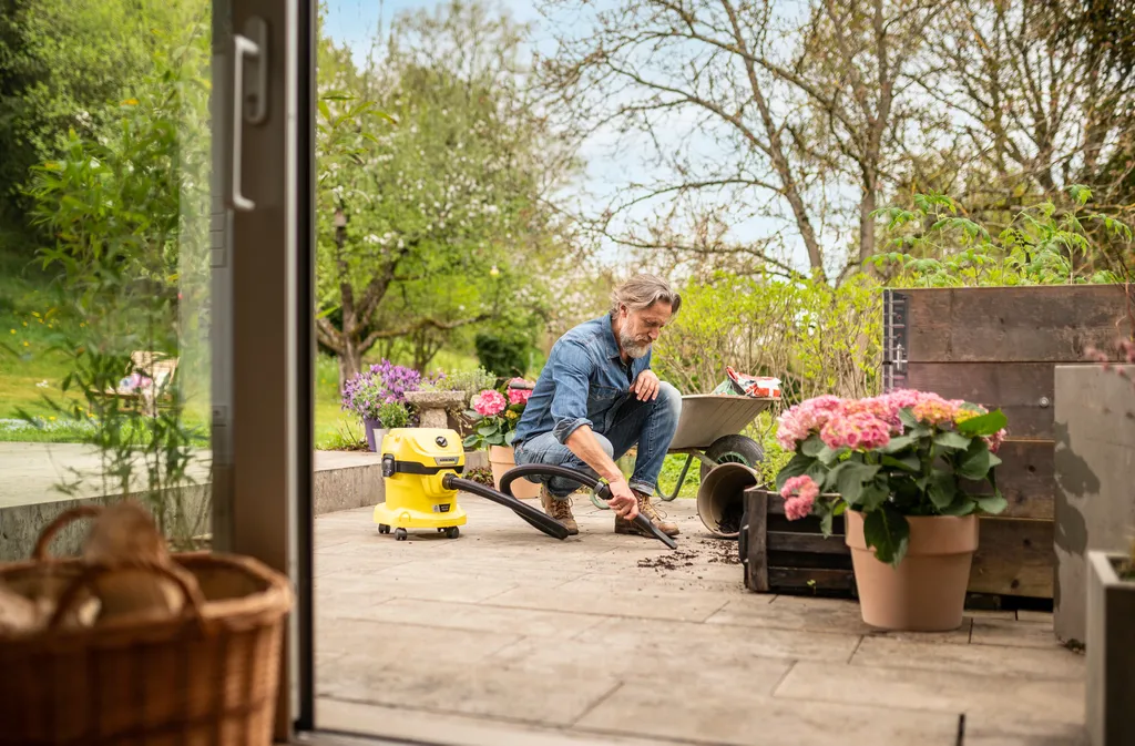 Kärcher WD 2-18 Cordless - Aspiratore Solidi e Liquidi Professional - 11