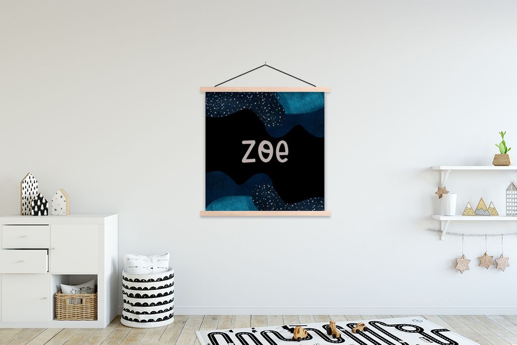 MuchoWow Textilposter Zoe - Pastell - Mädchen 120x120 cm mit holzfarbenen Rahmen - Textil-Poster