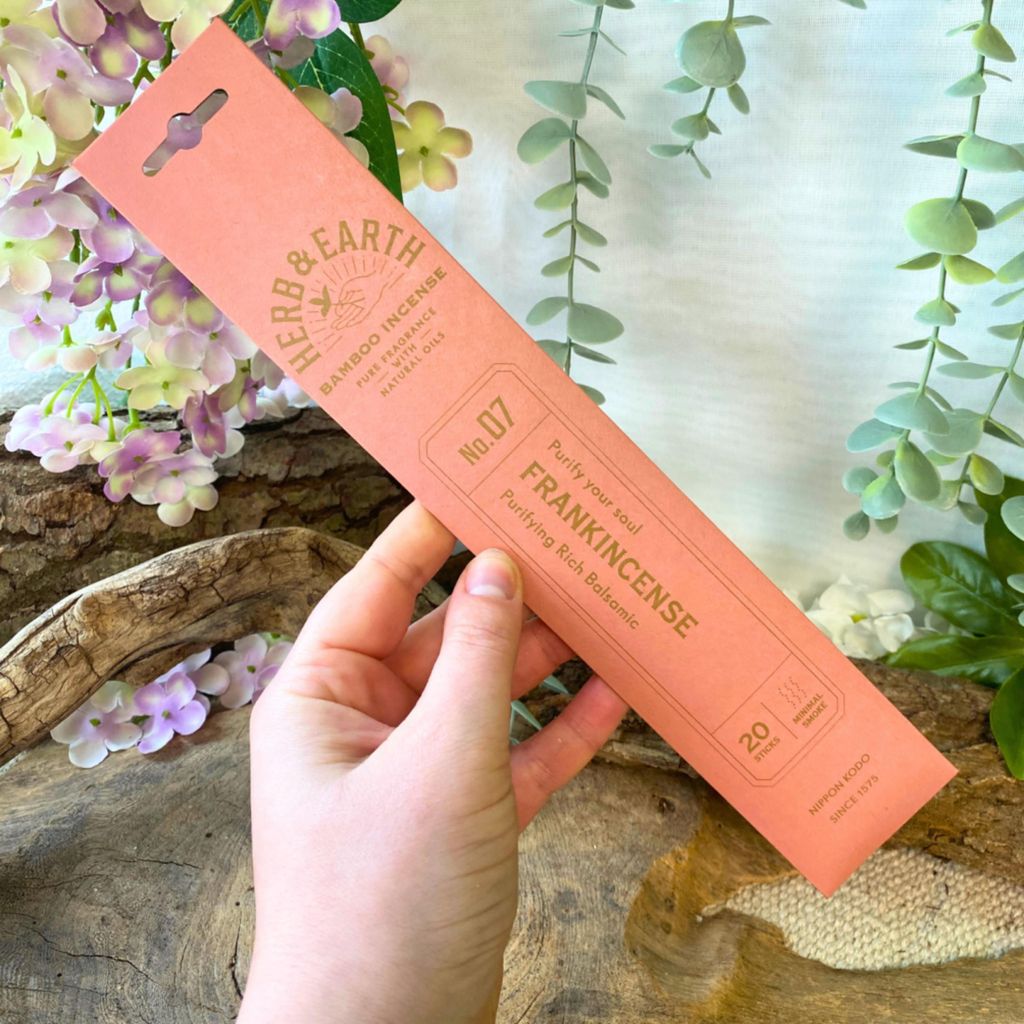 Nippon Kodo Wierook Frankincense Herb & Earth --pakket van Productafbeelding 