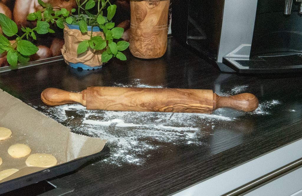 D.O.M. Teigroller Aus Olivenholz – 30 Cm Länge, Naturbelassen, Einzigartige Maserung