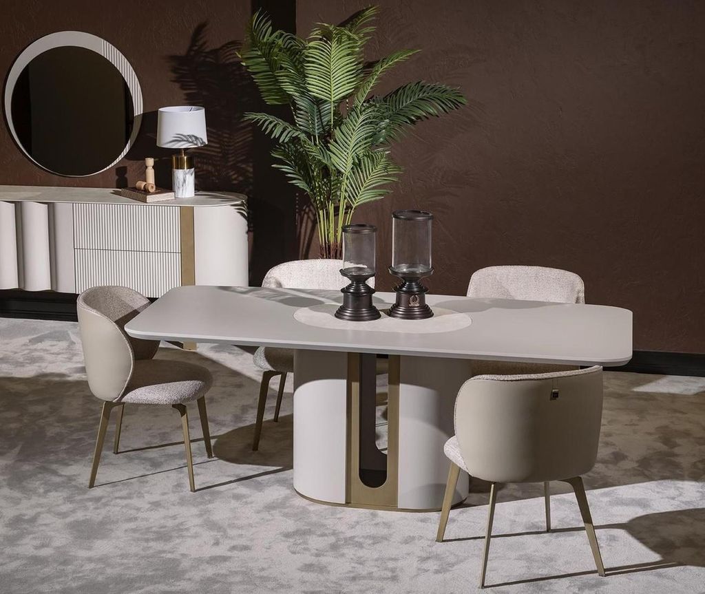 Elegantes Beiges Esszimmer Set aus Holz und Textil mit stilvollem