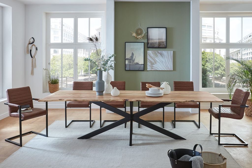 Baumkantentisch 280 x 100 cm Clara, Akazienholz naturfarben & massiv, Esstisch mit schwarzem Spider-Metallgestell, Tischplatte 26 mm, Esszimmertisch