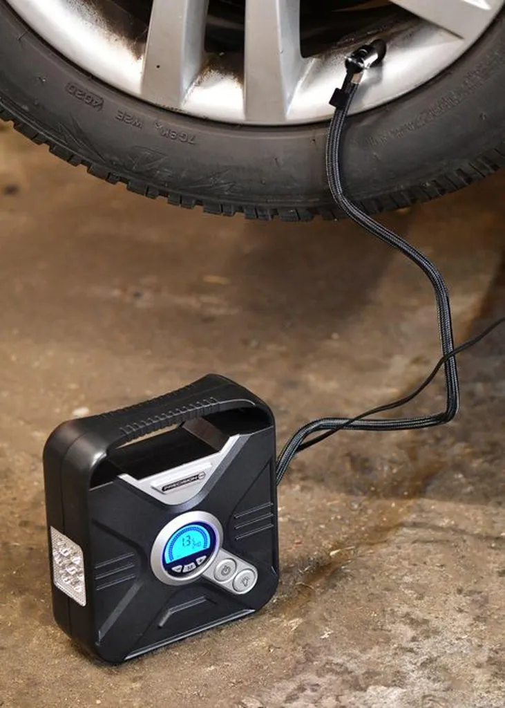 Gonfleur pneus voiture 12V programmable - Modèle PRECISION STEEL - 2