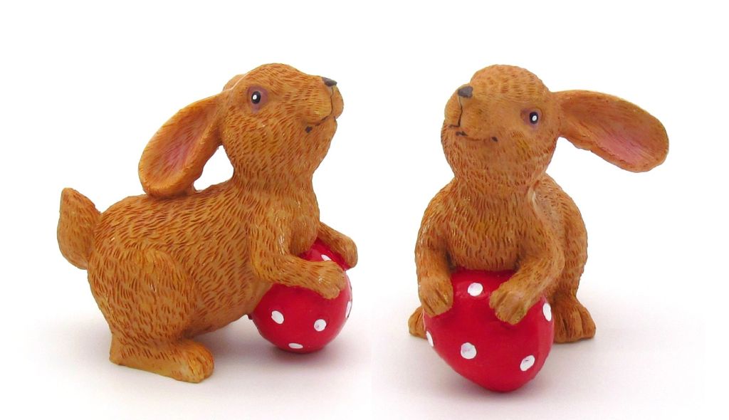 2er Set Osterhasen mit rotem Ei Dekofiguren 7,6 x 7,2 x 6 cm Osterdekoration aus feinstem Kunstharz für Innen und Außen