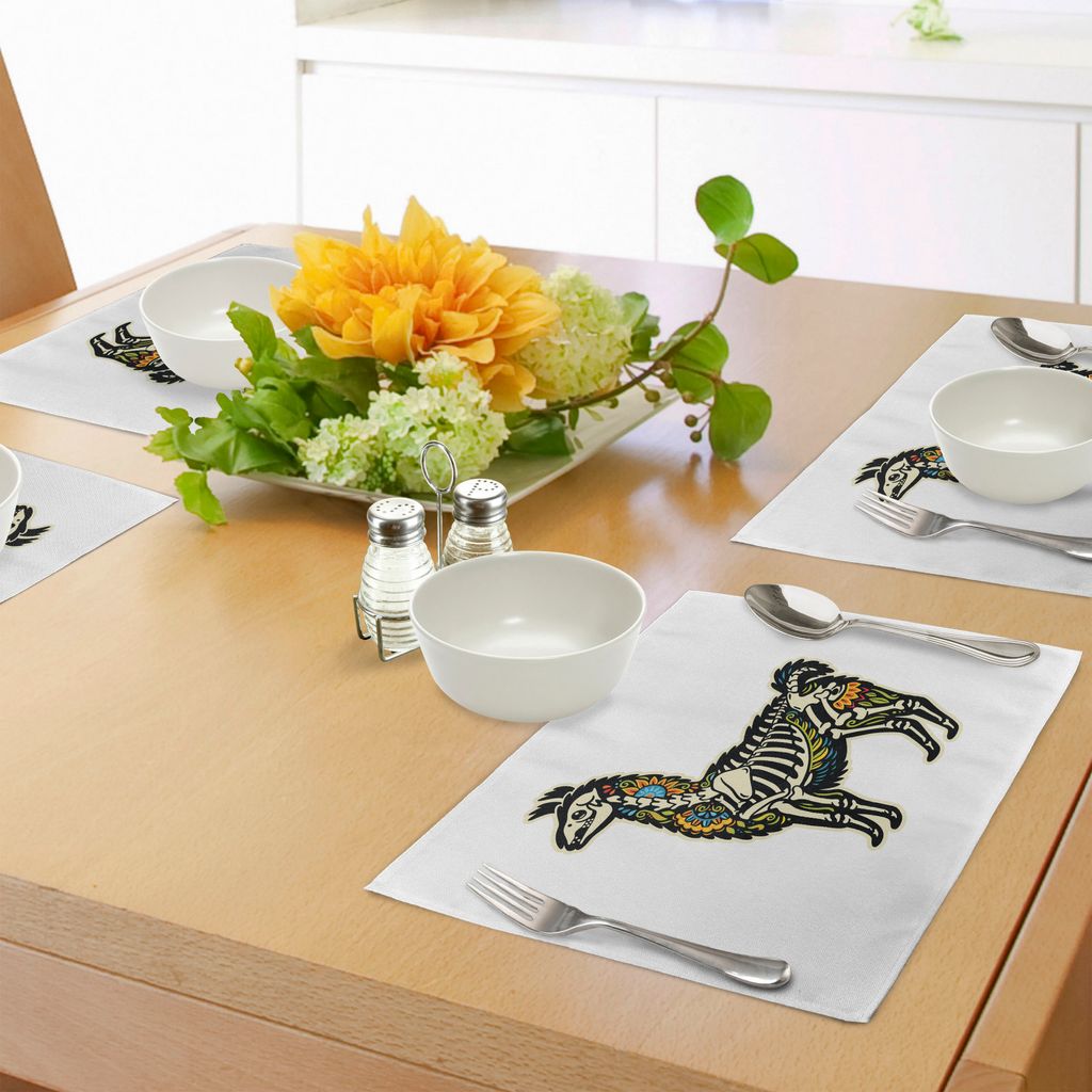 ABAKUHAUS Flamme Platzmatten, Zuckerschädel-Art-Alpaka-Tierskelett und bunter Blumendetails Tag der Toten, Tiscjdeco aus Farbfesten Stoff für das...
