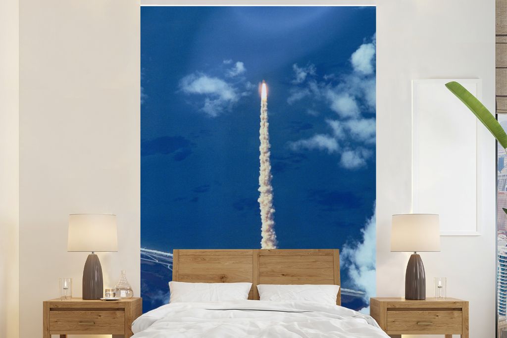 MuchoWow Fototapete für Wohnzimmer oder Schlafzimmer Wandtapete Vinyl Motivtapete Eine Luftaufnahme der Raumfähre, die in den Himmel fliegt - 1...