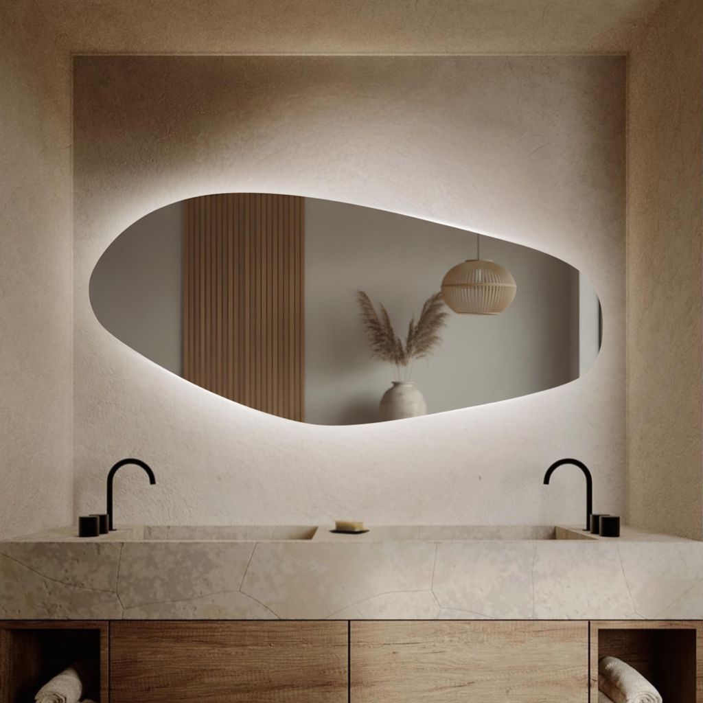 Lumoire Badspiegel mit beleuchtung – 140 cm Assymetrisch – Mit Anti-Beschlag - Infrarot Sensor