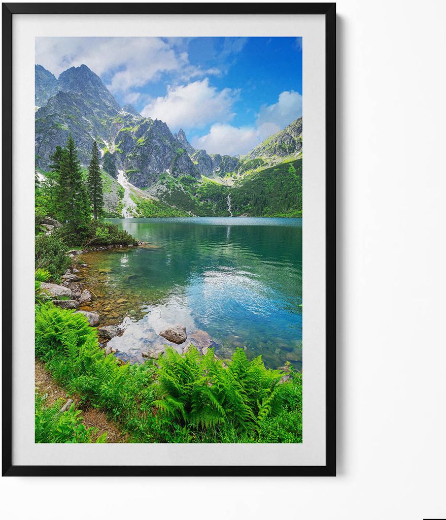 Bewaldete Berglandschaft– Wandbild mit Rahmen – Gerahmtes Bild – Wanddekoration – 70x100 cm – Schwarz Rahmen