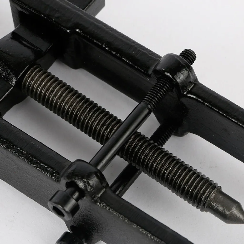 Extracteur de roulements 200 mm : débloquez facilement vos pièces grippées