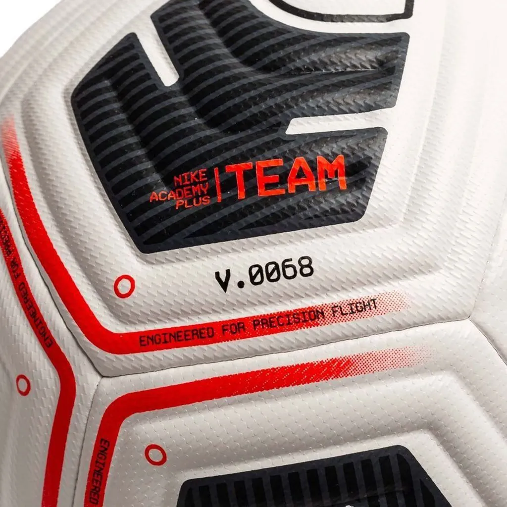 Ballon Nike Academy Plus Texturé - Contrôle et Trajectoire Stable 5