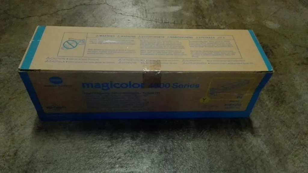 Toner Konica Minolta A0DK252 Jaune Original pour Imprimante Magicolor - 2