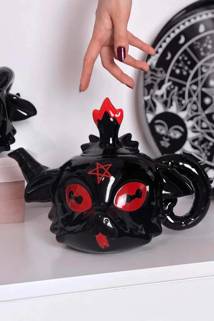 Théière Baphomet Killstar Noire - L'Alternative Idéale à la Vaisselle Triste