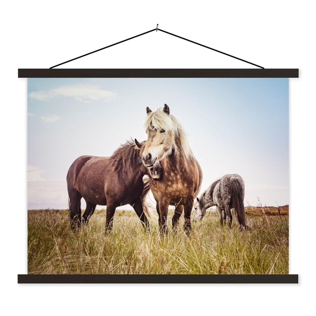 MuchoWow Textilposter Pferde - Gras - Frühling 150x113 cm mit schwarzem Rahmen - Wohnzimmer