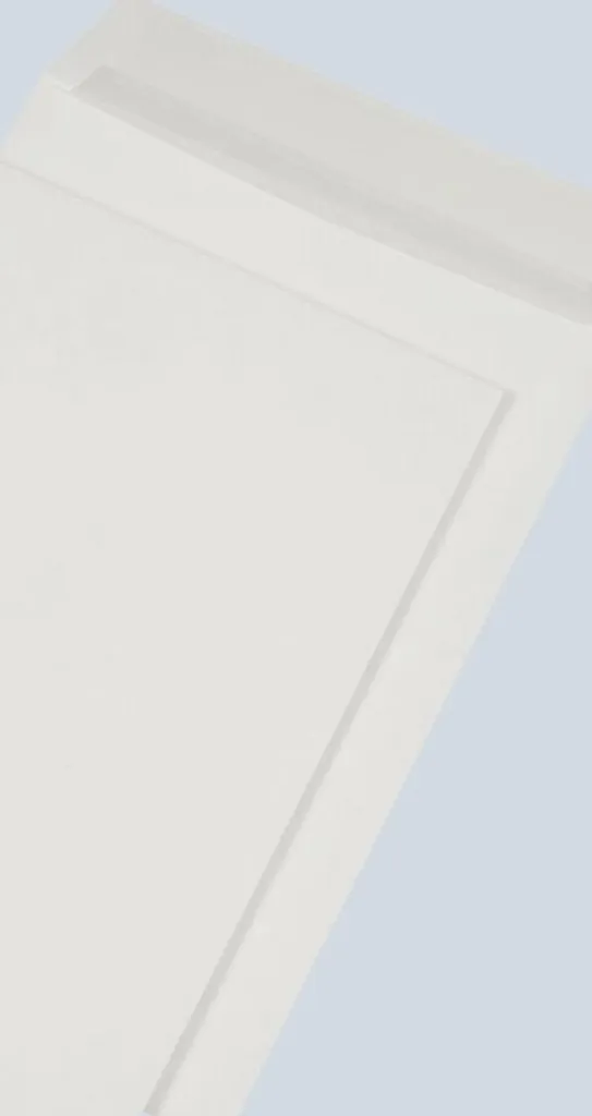 Enveloppe C4 anti-pliure avec dos cartonné pour courrier sécurisé x125