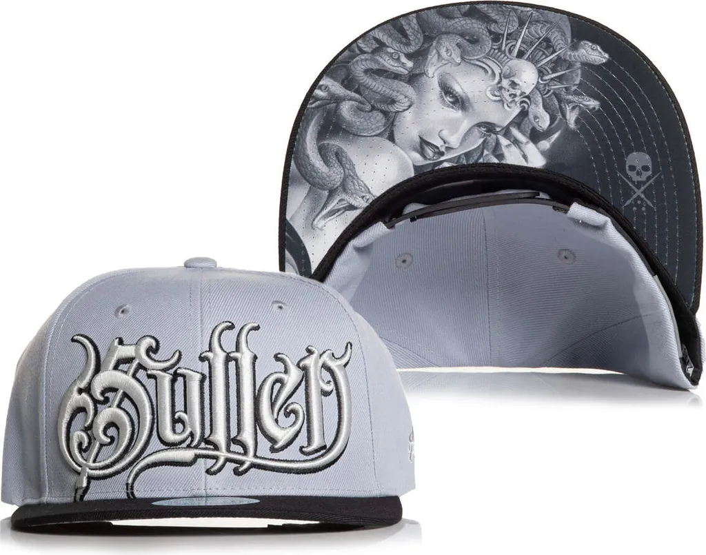 Casquette Medusa Tattoo Sullen avec Broderie Crâne et Visière Plate