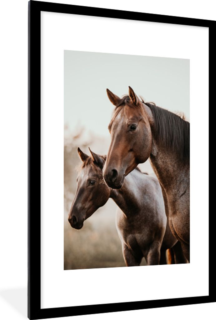 MuchoWow Gerahmtes Poster Pferde - Natur - Braun 60x90 cm - Poster mit Schwarzem Bilderrahmen Wandposter Rahmen Foto Bilder - Dekoration - Wandpo...