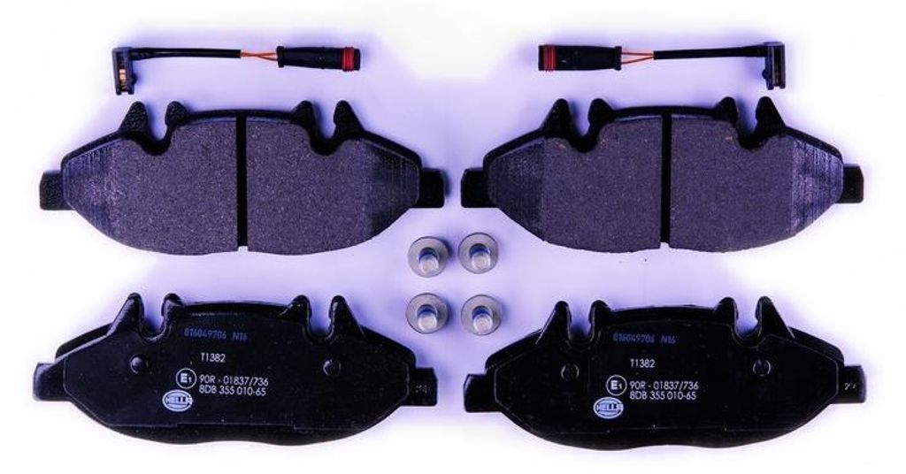 Bremsbelagsatz Scheiben mit Verschleißwarnkontakt 20,6 mm HELLA für u.a. MB VITO