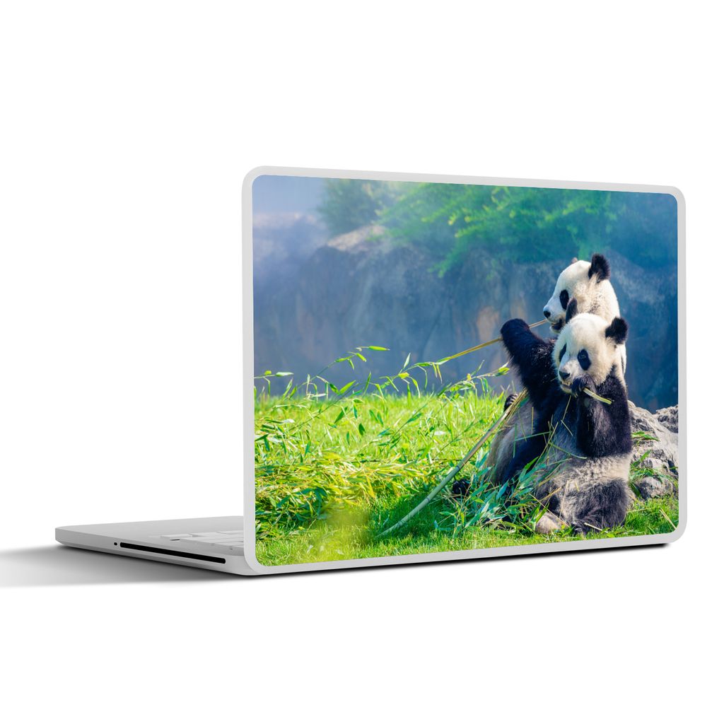 MuchoWow Laptop Aufkleber Sticker Cover Panda - Bambus - Gras - Tiere 25x18 cm - Laptop-Deko