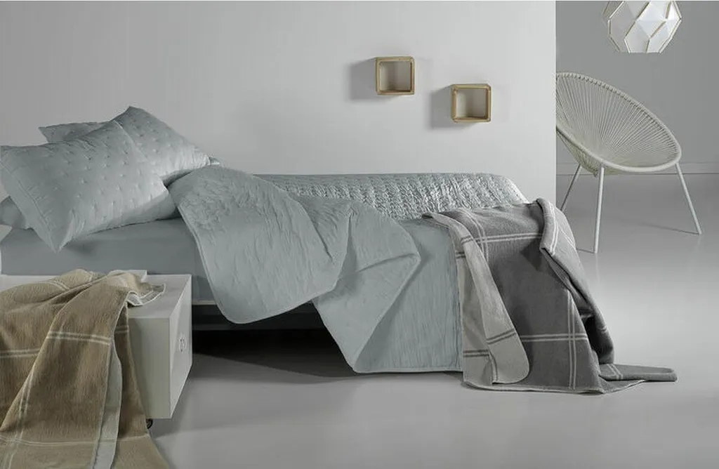 Boutis de Lit 105 cm Pierre Cardin Dots Gris Perle Haute Qualité 2 Pcs - 2