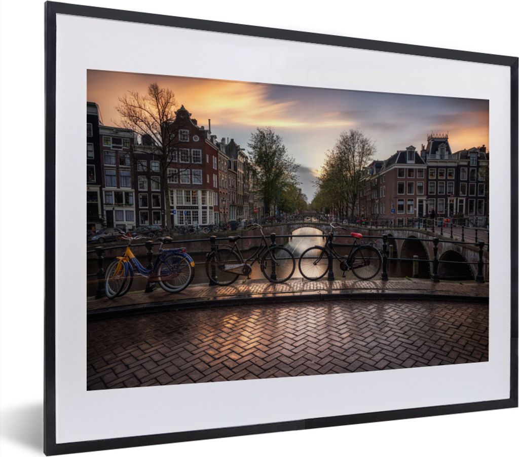 MuchoWow MuchoWow Gerahmtes Poster Sonnenuntergang über der Keizersgracht in Amsterdam 40x30 cm - Poster mit zchwarzem Bilderrahmen - Bilderra...