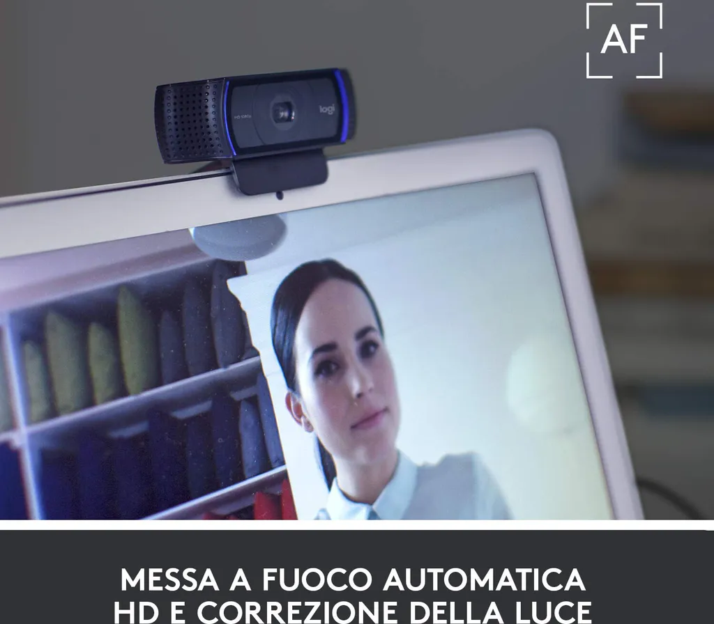 Logitech C920 HD Pro Webcam : Fini les Images Floues en Visioconférence - 46