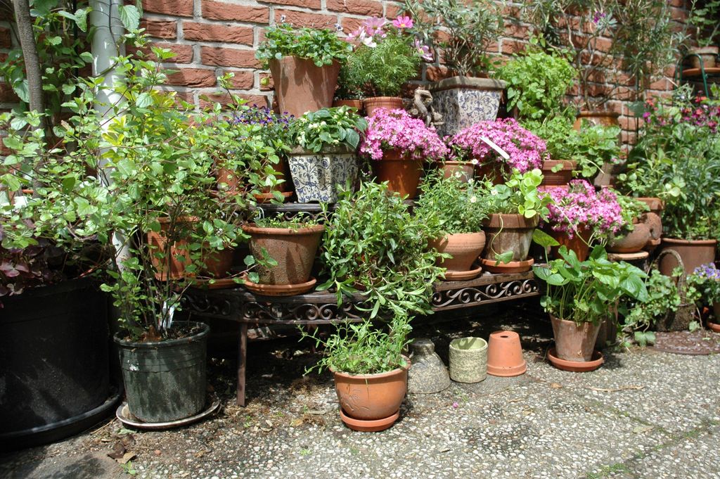 Esschert Design bloemenstandaard, gietijzer, hoekig, Productafbeelding 